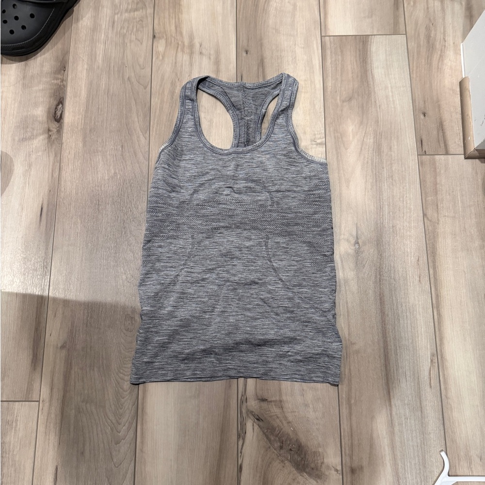 Women's Lululemon Swifty Tech gray Racerback Tank Top. Size 6